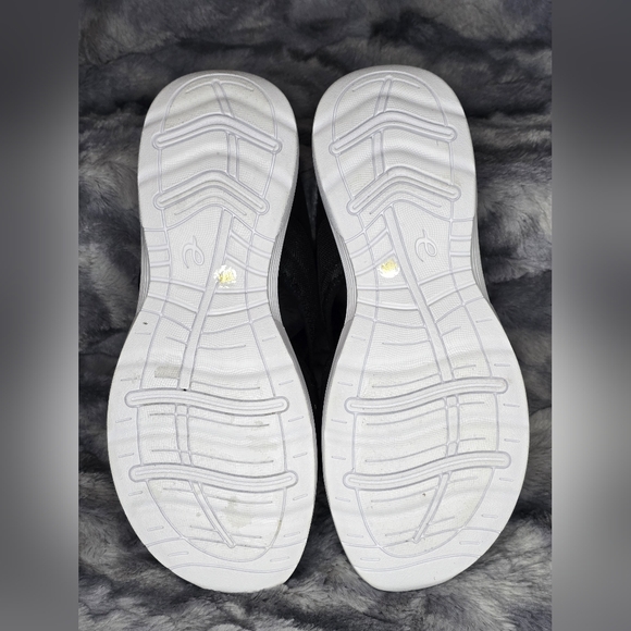 NWT‎ Easy Spirit Womens Traciee Slide Sandals Black Size 10 Wide - Picture 7 of 7